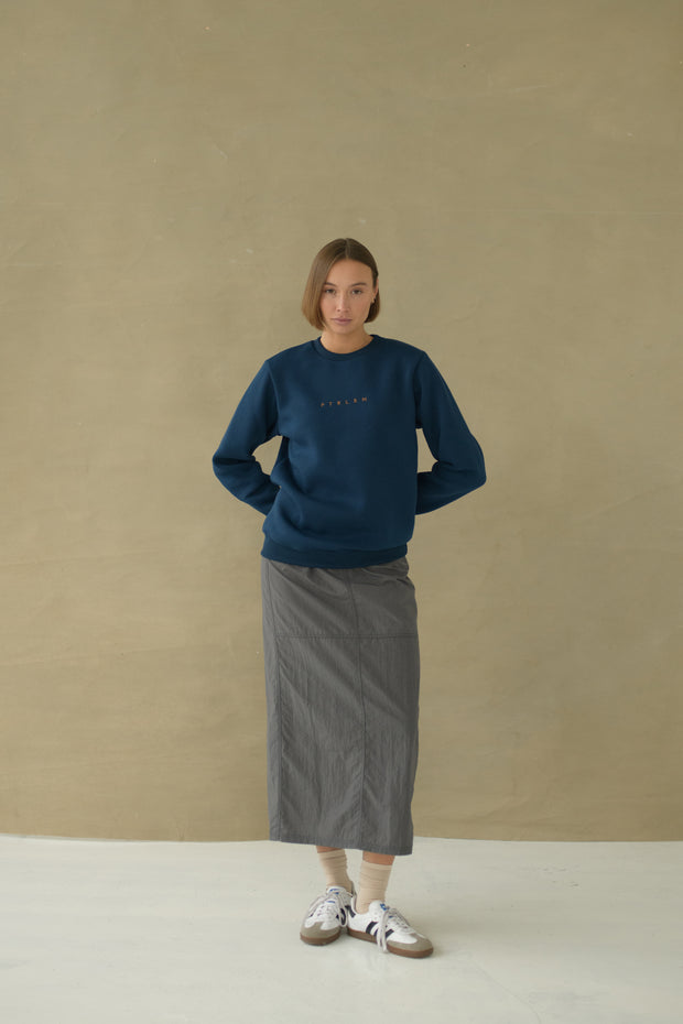 Sweatshirt - Navy Blue & Tan